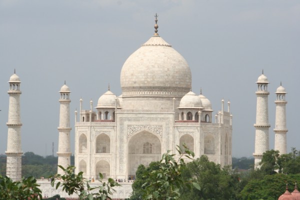 Taj mahal immacule
Blancheur immortelle du Taj Mahal depuis les toits du Tajganj, Inde
Mots-clés: tajmahal rajasthan agraa immortel shahjahan Inde