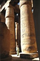 karnak_dedale_de_colonnes.jpg