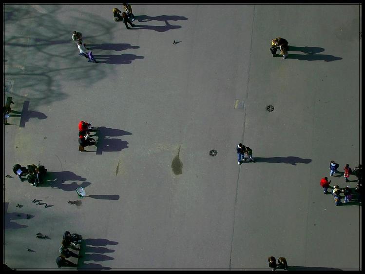 Les gens. Diverses couleurs, vue depuis la tour Eiffel . Paris
Mots-clés: Eiffel Paris