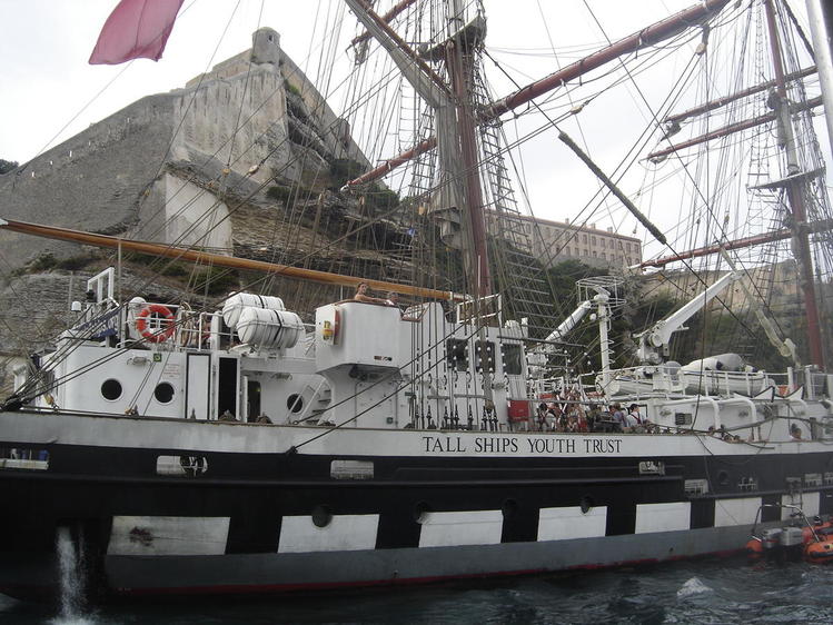 Bateau à voile encore
