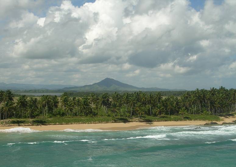 Miches -  Republica Dominicana
Playa Limon, La Laguna Limon y Montana Redonda - Miches, Republica Dominicana, Caribe - http://www.lacuevalimon.com
Mots-clés: Caribe Republica Dominicana Miches Playa Limon Laguna Limon Montana Redonda