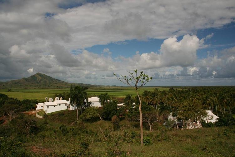 Rancho La Cueva
Vista a Montana Redonda desde el Rancho La Cueva, Playa Limon, El Cedro, Miches, Republica Dominicana, Caribe - http://www.lacuevalimon.com
Mots-clés: Caribe Republica Dominicana Miches El Cedro Playa Limon Rancho La Cueva