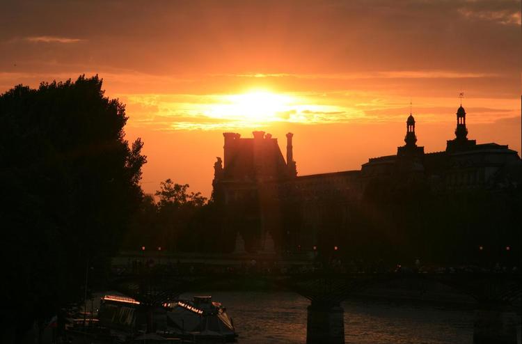 Coucher de soleil vue du pont Neuf - Paris
Mots-clés: Paris Pont-Neuf