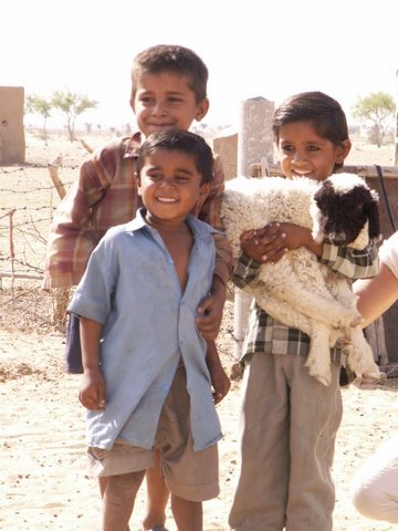 petits villageois dans le désert du Thar - Inde
Mots-clés: enfants désert Thar Inde