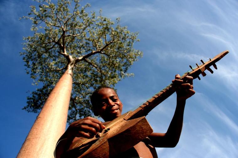 Bal la kabossy et baobab à Madagascar
Mots-clés: baobab Madagascar