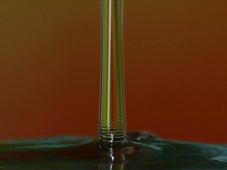 Filet d'eau
Mots-clés: nature photo macro abstrait insolite curiosité eau