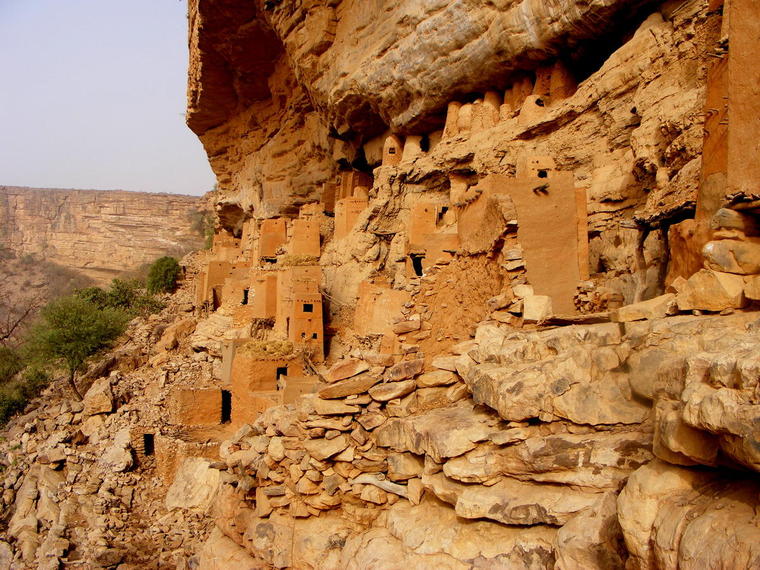 Autre vue habitat traditionnel en pays Dogon
