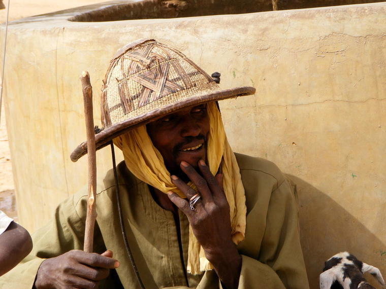 Homme au chapeau du pays Dogon, Mali
Mots-clés: Mali Homme