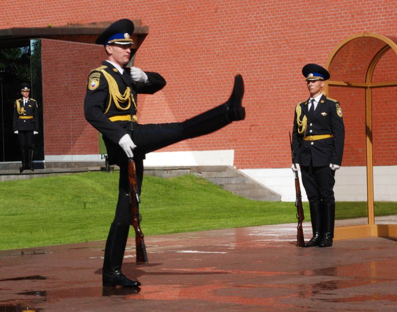 Gymnastique militaire au Kremlin
Mots-clés: Kremlin Russie soldat cérémonie armée militaire voyage