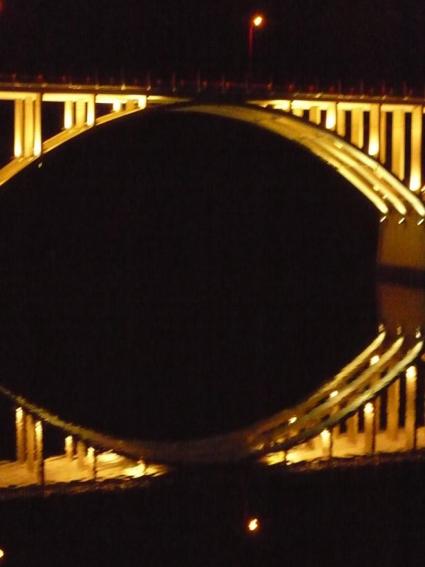 PONT ILLUMINE PORTUGAL
