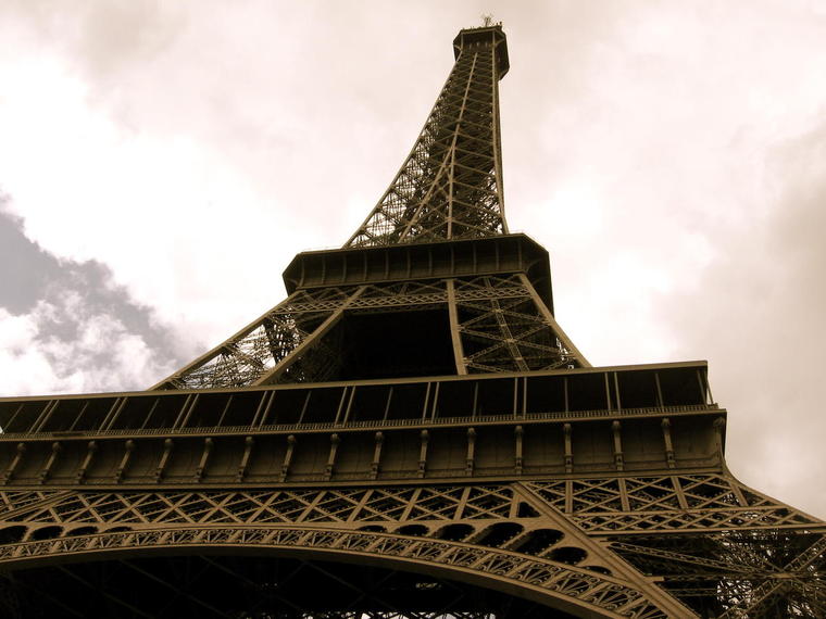 Paris, la tour Eiffel et ses étages
