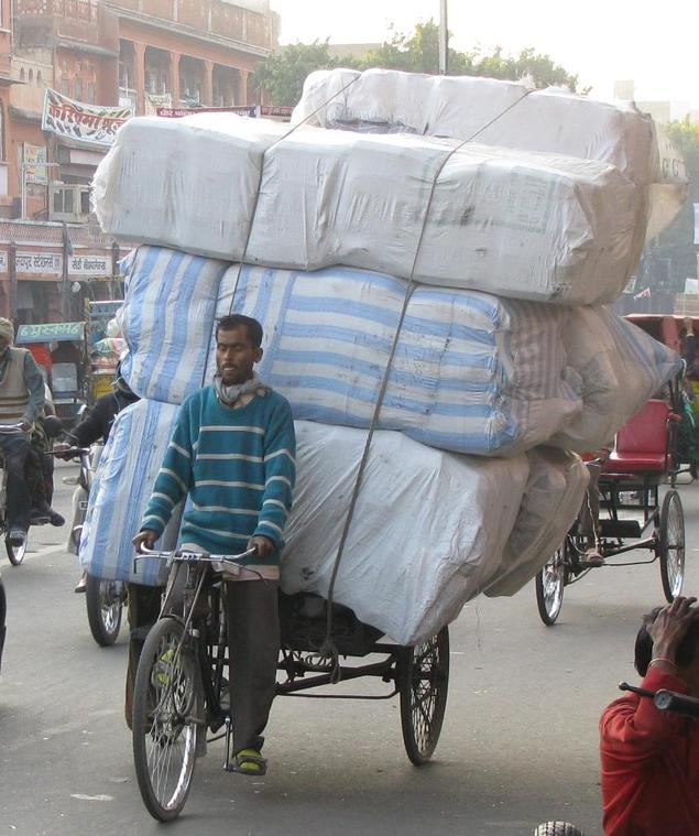 Livreur rue de Jaipur
