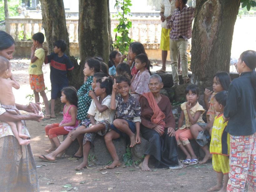 Vietnam, écoliers à la campagne

