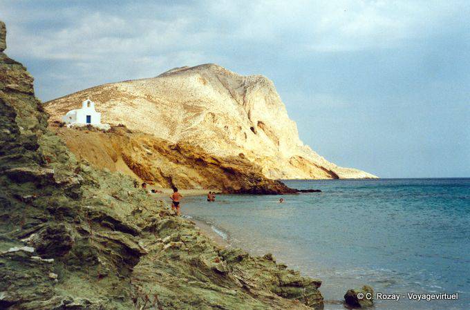 Couleurs volcaniques des falaises d'Anafi - Grèce