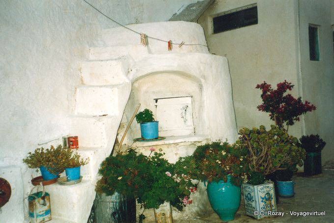 Autour de l'ancien puits, Anafi - Grèce