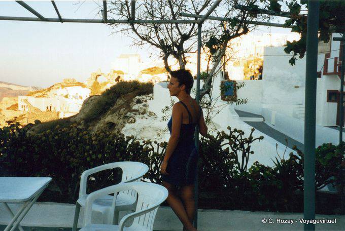 Rêverie matinale à Oia, Santorin - Grèce