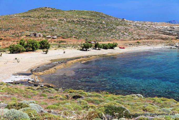 Sérifos, Platis Gialos sur la plage - Grèce