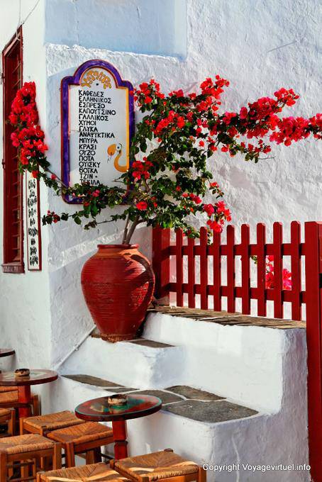 Sifnos, Apollonia, Seno, couleurs de restaurant - Grèce