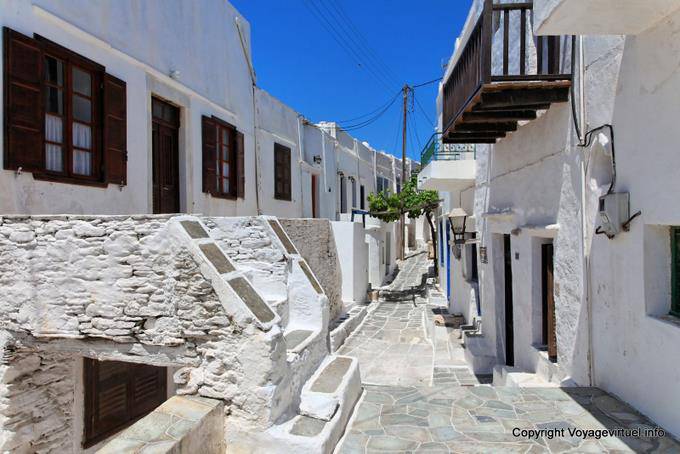 Sifnos, Kastro, ruelle typique du village - Grèce