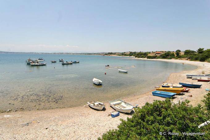 Plage de graviers, Ermioni, Argolides - Grèce