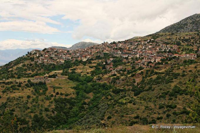 Arachova city au pied du Parnasse - Grèce