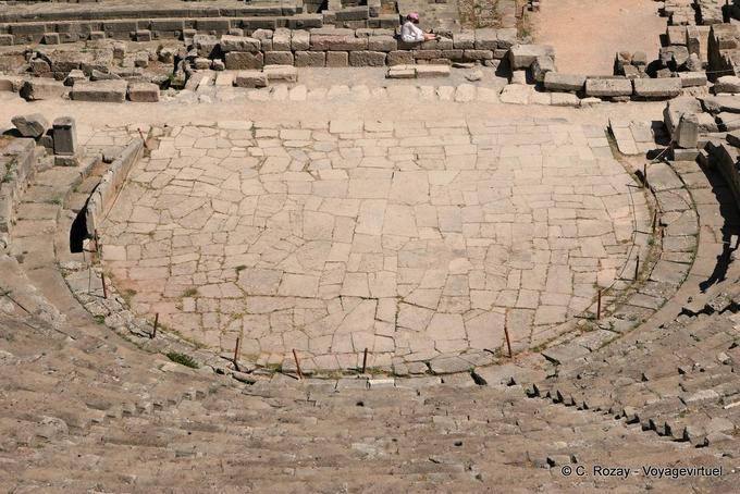 Scène du théâtre, Delphes - Grèce