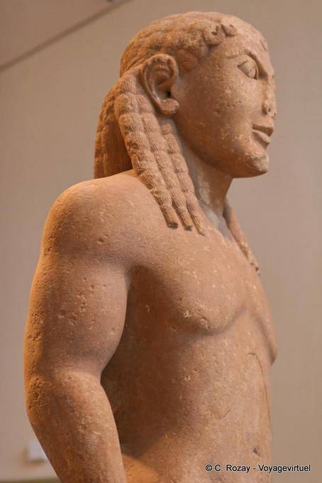 Le Kouros d'Argos vu de profil, Musée de Delphes - Grèce
