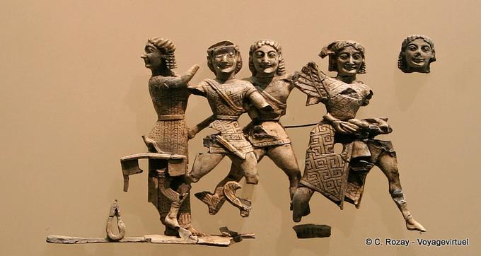 Relief sculpté sur ivoire décorant un coffre en bois, Musée de Delphes - Grèce