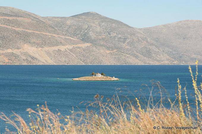 Îlot du Kolpos Iteas, Galaxidi - Grèce