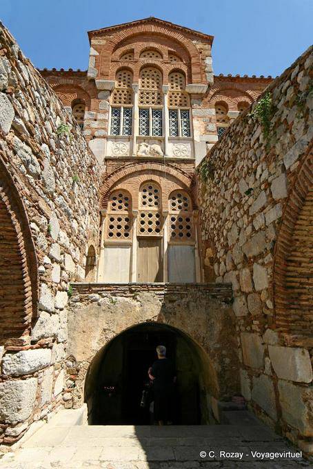 Entrée de la crypte Aghia Varvara, Monastère d'Osios Loukas - Grèce