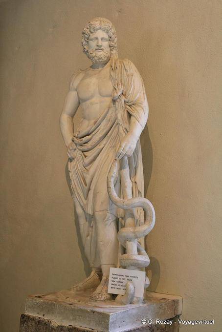 Statue d'Asclépios, Musée archéologique d'Épidaure - Grèce