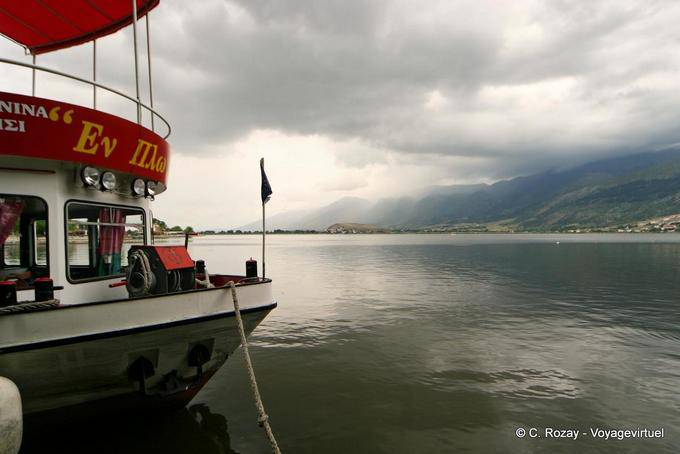Le lac Pamvotis, Ioannina - Grèce