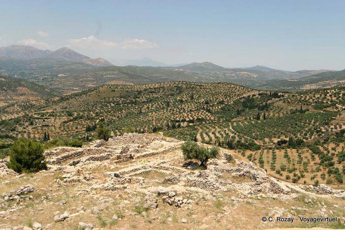 Panorama sur les vestiges du palais des Atrides, Mycènes - Grèce