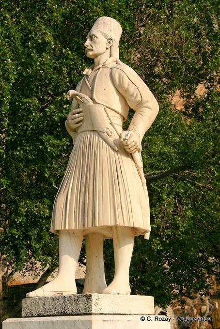 Nauplie, statue de Staikos Staïkopoulos - Grèce