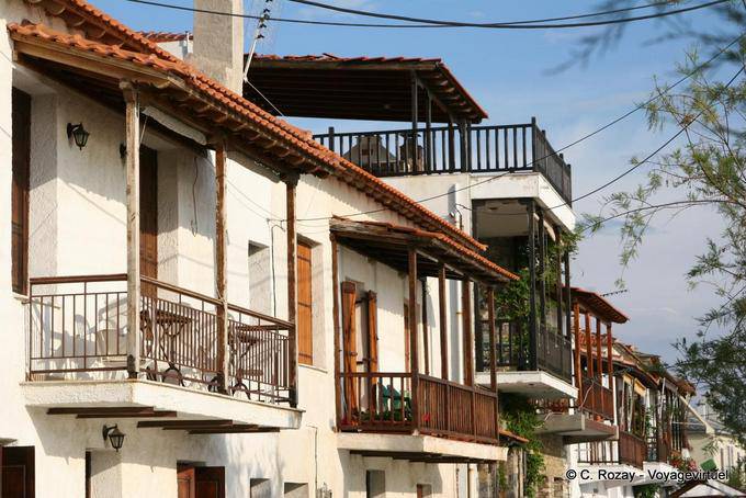 Habitations dans une rue, Afissos (Notio Pilio) - Grèce