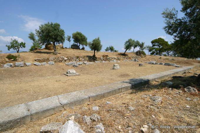 Ruines du sanctuaire de Poséidon, île de Poros - Grèce