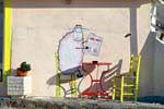 Milos, Pollonia, décoration murale d'un café du port, Grèce.