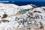 Milos, Sarakiniko, crique et mini plage, Grèce.