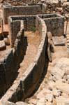 Dalles verticales du cercle enfermant les tombes royales, Mycènes, Grèce.