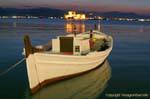 Barque dans le golfe argolique, Nauplie, Grèce.