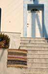 Tapis et marches, île de Poros, Grèce.