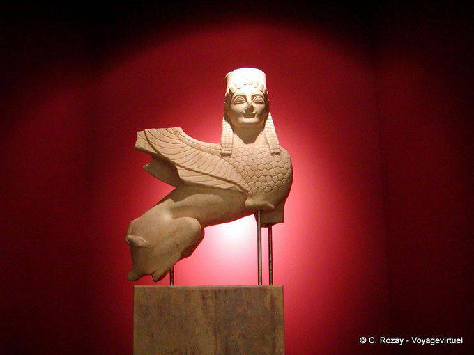 Reproduction de sculpture à l'aéroport d'Athènes - Grèce