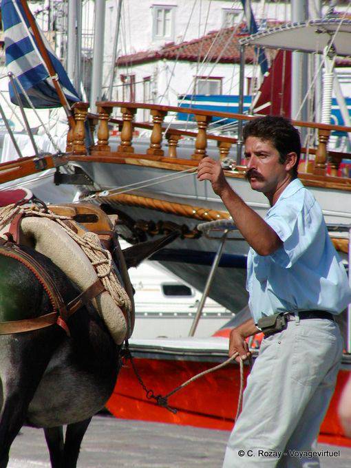 Le moustachu, Hydra - Grèce