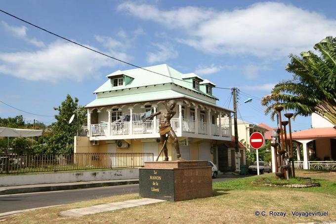 Le marron de la liberté, statue, Vieux-Habitants - Guadeloupe