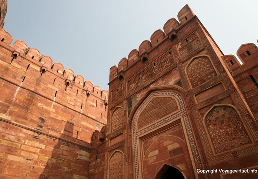 Agra Fort Rouge amar singh pol 10