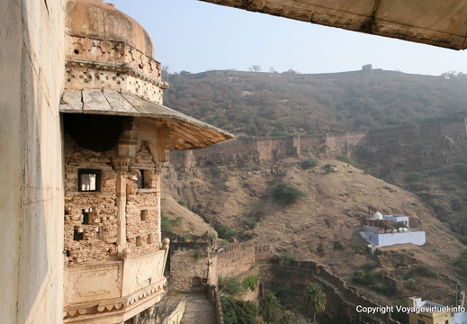 Vue sur le Taragarh fort