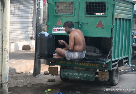 Toilette dans la rue Delhi old city 87