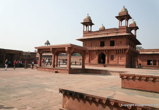 Fatehpur Sikri diwan i khas 6