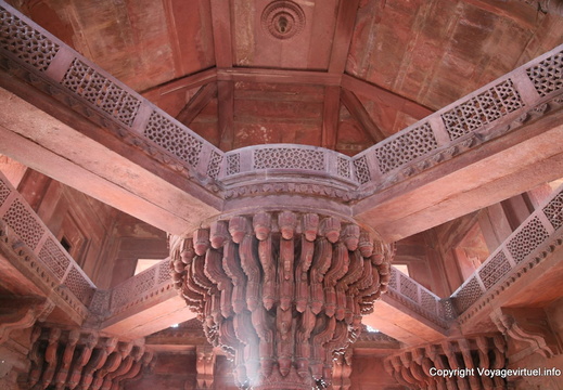 Fatehpur Sikri diwan i khas 9