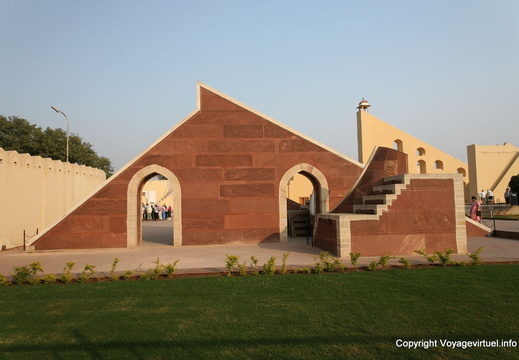 Petit samrat yantra Jantar Mantar observatoire 68